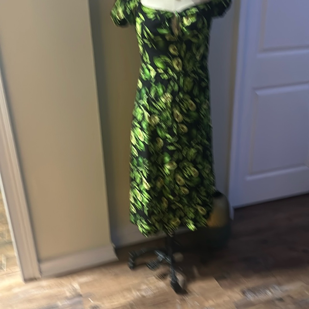 Wilfred avocado printPrint Women's Dress - Picture 9 of 11
